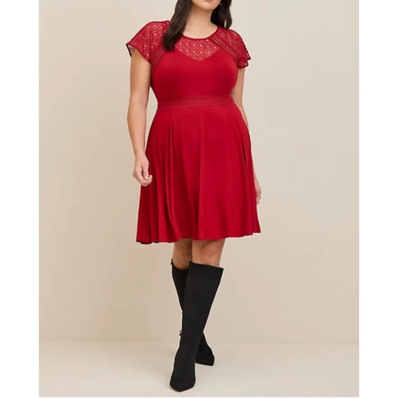 🆕 Red Super Soft Lace Inset Skater Dress 3 3X 22 24 NWT Torrid New! - Picture 4 of 6